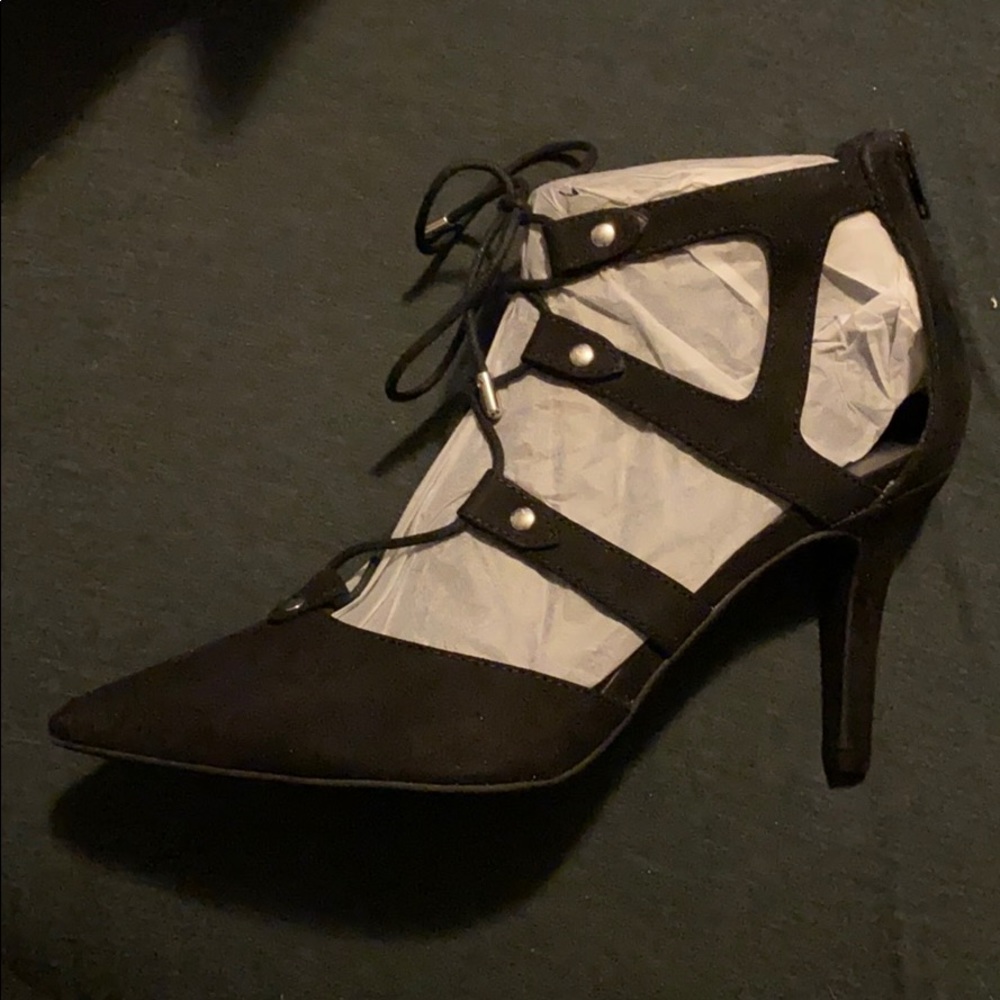 Guess heels